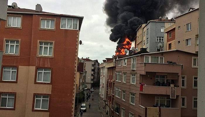 Yangın çıktı, mahalle sokağa döküldü