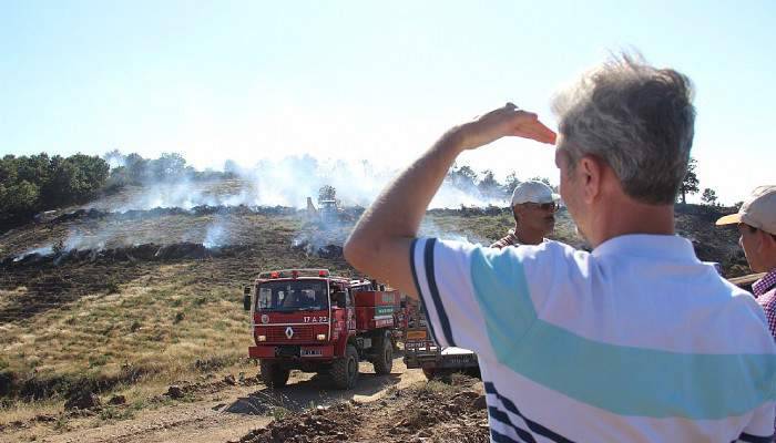  Çanakkale-Balıkesir sınırında orman yangını