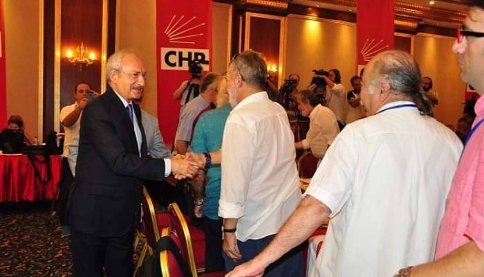 Kılıçdaroğlu sanatçılarla bir araya geldi