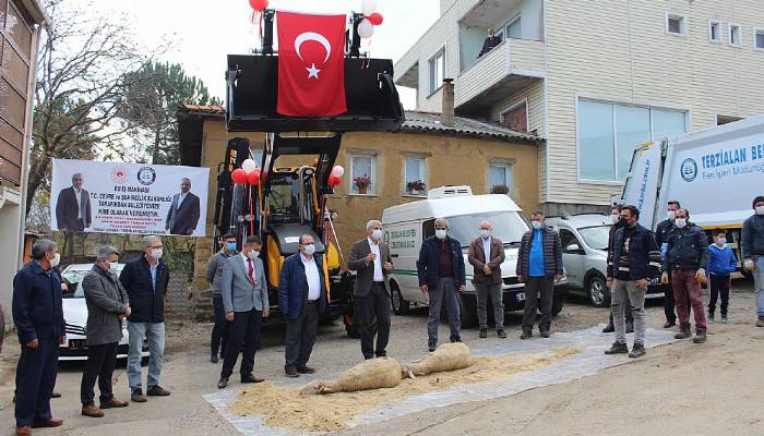 Terzialan Belediyesi’ne hibe araçlar dua ile hizmete girdi