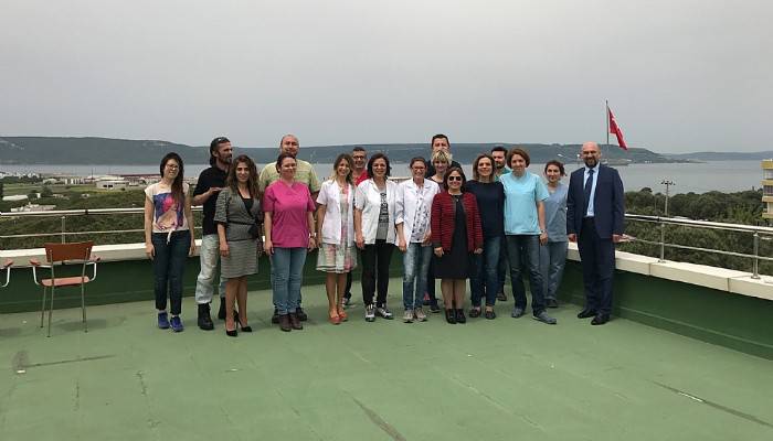  Diş hekimlerine eğitim verildi