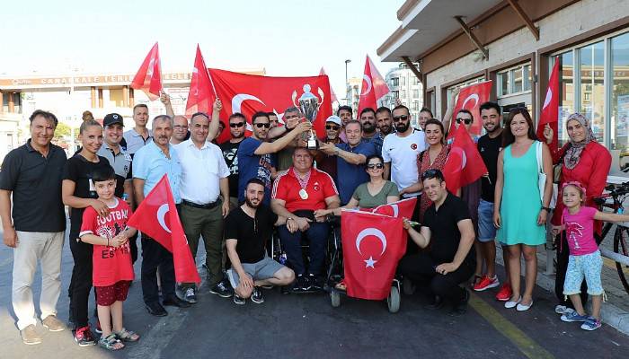 Kentin gururundan altın madalya 