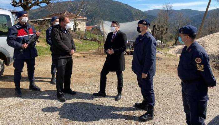 Kaymakam Göktaş, Karantinaya Alınan Karasuçam Köyünü Ziyaret Etti