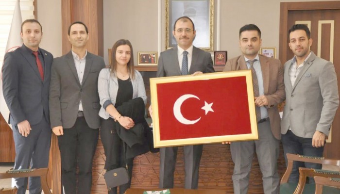 Gümüşçay Atatürk İlk Ve Ortaokulundan Kaymakamımız Sayın Erdinç Dolu'ya Teşekkür Ziyareti