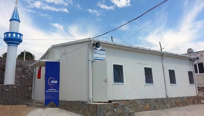  Prefabrik camiler ibadete açıldı