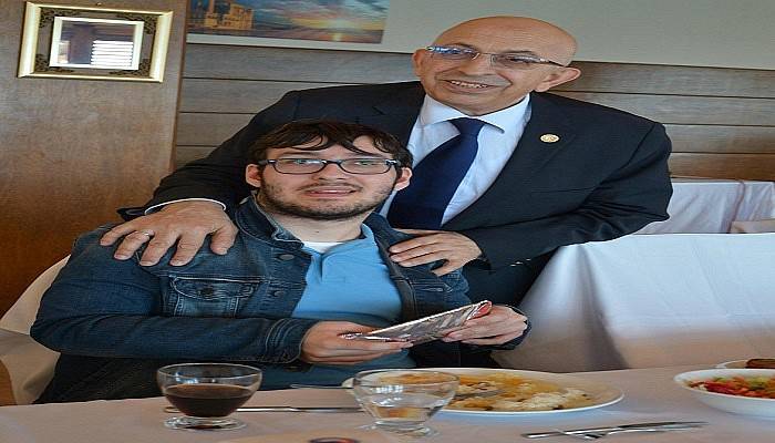 Rektör Murat, Engelliler Haftası Dolayısıyla Engelli Öğrencilerle Biraraya Geldi