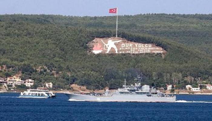 Rus savaş gemisi, Çanakkale Boğazı'ndan geçti