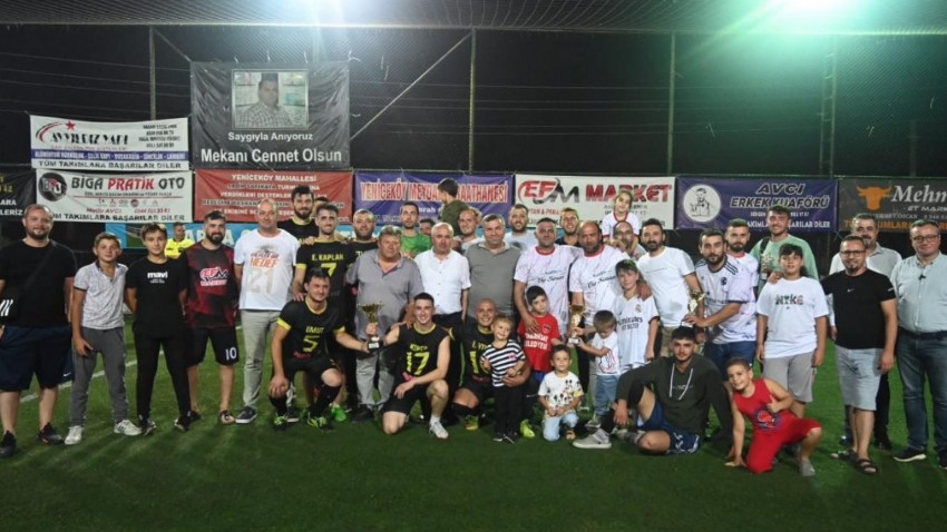  Yeniceköy Salih Sarıkaya Futbol Turnuvası Sona Erdi