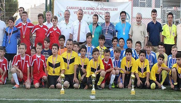  Kur’an kursları futbol turnuvası sona erdi