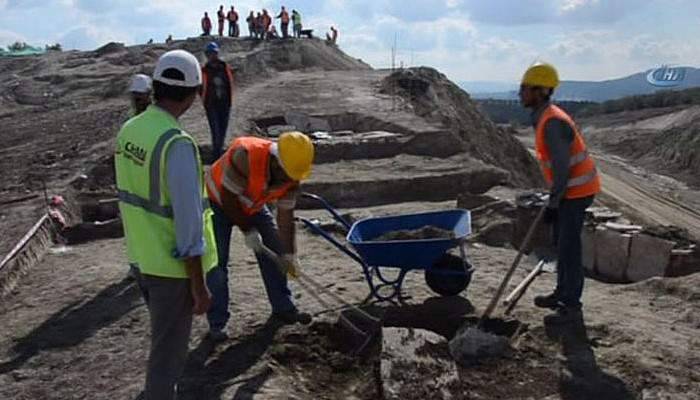 Otoyol inşaatında Erken Bizans mezarları bulundu