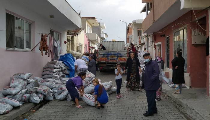 Lapseki'de 413 ton kömür yardımı