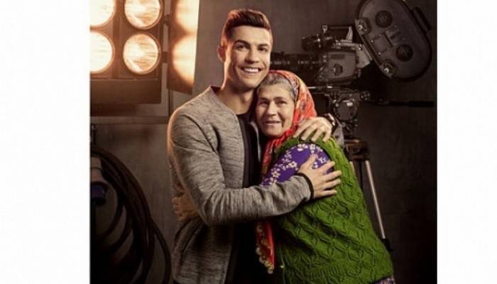  Ronaldo ve Ümmiye Koçak bir arada