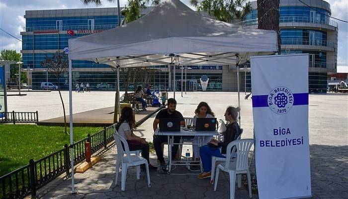 Biga Belediyesi'nden, öğrencilere ücretsiz YKS tercih hizmeti