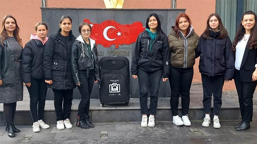 Atatürk'e Vefa Valizi Yola Çıkıyor