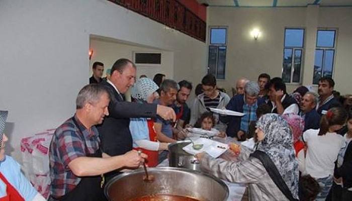 Yeniceköy'de mahalle iftarı