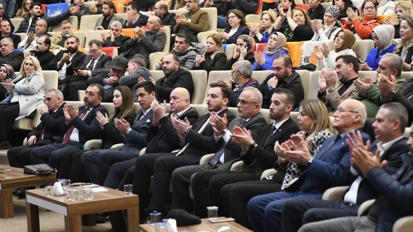 Bizim Karşımızda Bir Muhalefet Yok Bize Şirin Gözükmeyin, Hesap Sorun