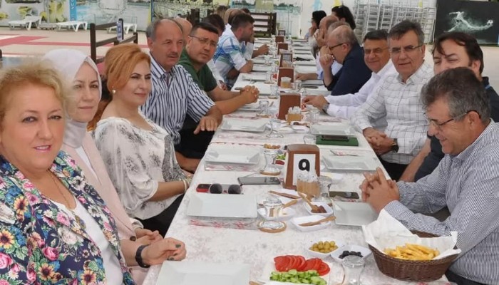   BİGA’DA OKUL MÜDÜRLERİ TOPLANTISI YAPILDI