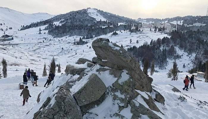 Uludağ'da kar kalınlığı 50 santimetreye ulaştı