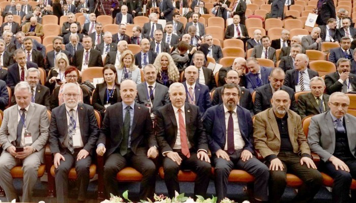ÇOMÜ Rektörü Prof. Dr Sedat Murat, ÜAK Toplantısına Katıldı