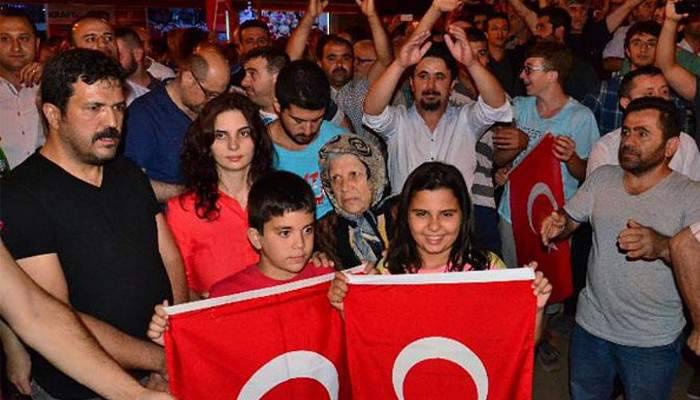Askeri darbe girişimine Zonguldak'tan tepki