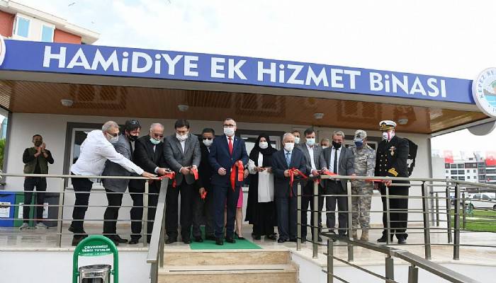 Kepez'de Belediye Parkı ve Hizmet Binası açıldı