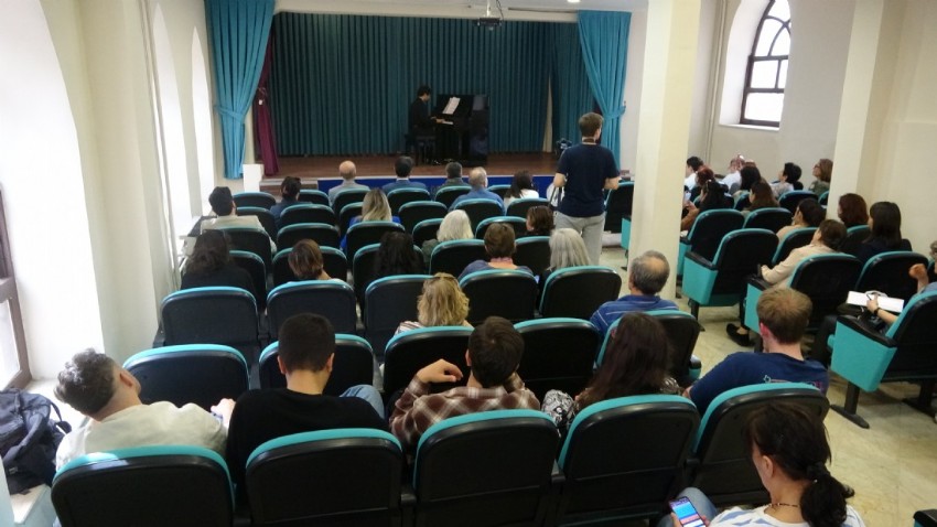 Dünya Otizm ve Farkındalık Günü Özel Konseri Çanakkale'de Büyük İlgi Gördü