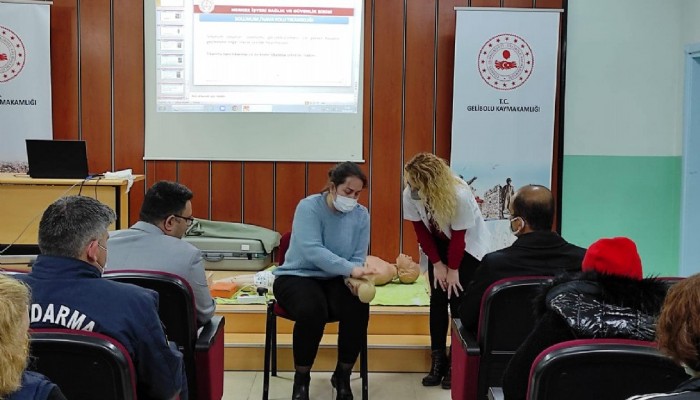 Kamu Personeline Hayat Kurtaran ‘İlk Yardım Eğitimi’ Verildi