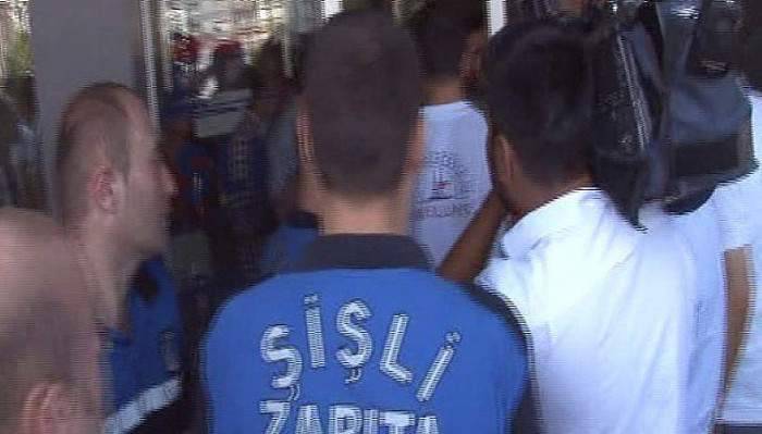 Şişli Belediye Başkan Yardımcısı Cemil Candaş'a silahlı saldırı