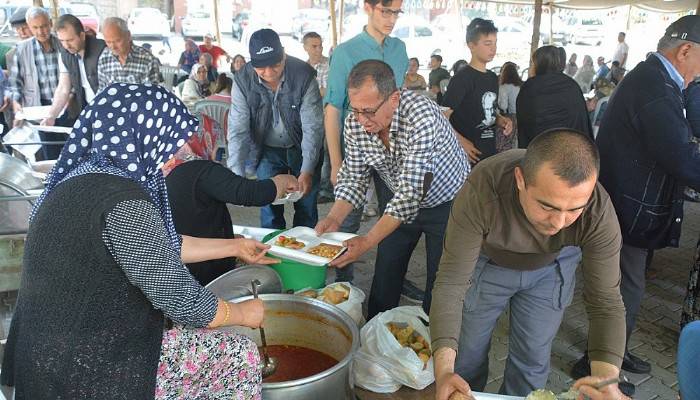  Çanakkale Deniz Zaferi’nin 100. yılından itibaren düzenli olarak yapıyoruz