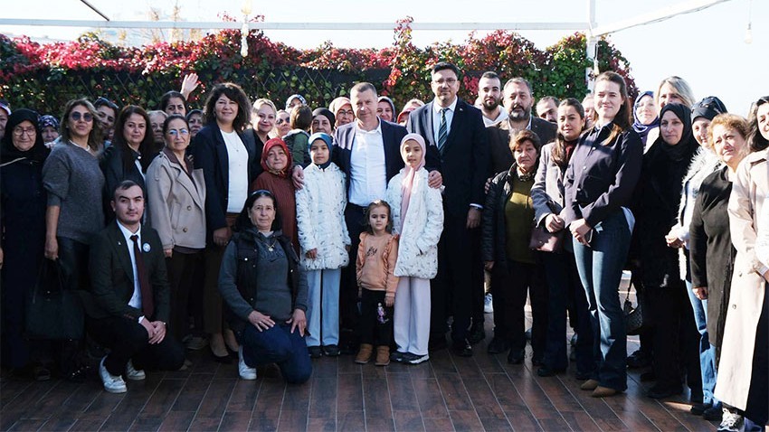 AK Parti Kadınlara Yönelik Kahvaltı Programı Düzenledi