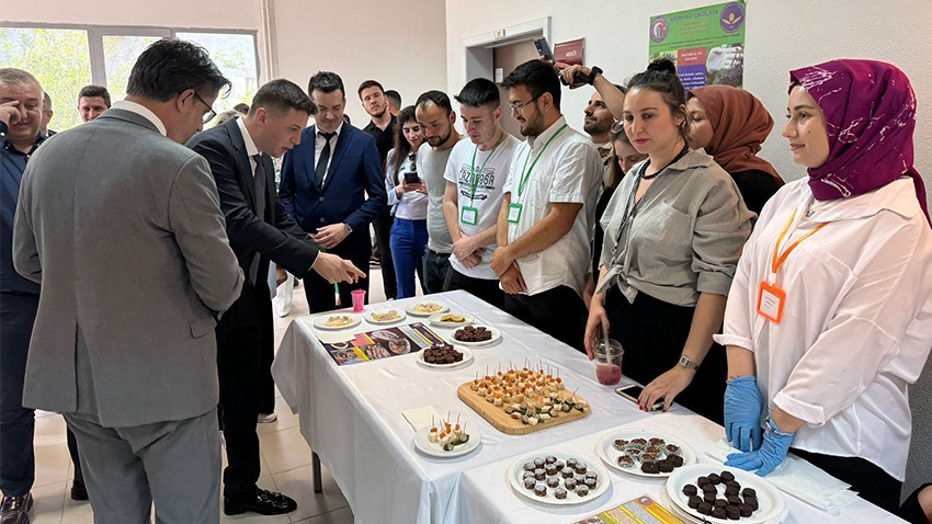Öğrenciler, işverenlerle buluştu