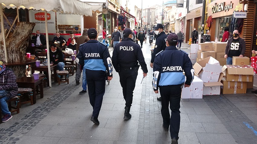 Çarşı Caddesi’nde Kuyumcuda Soygun Girişimi Paniğe Neden Oldu