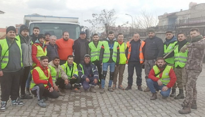 Lapseki Belediyesi Ekipleri ve Gönüllüleri Hayat Kurtardılar, Sıcak Yemek Dağıttılar