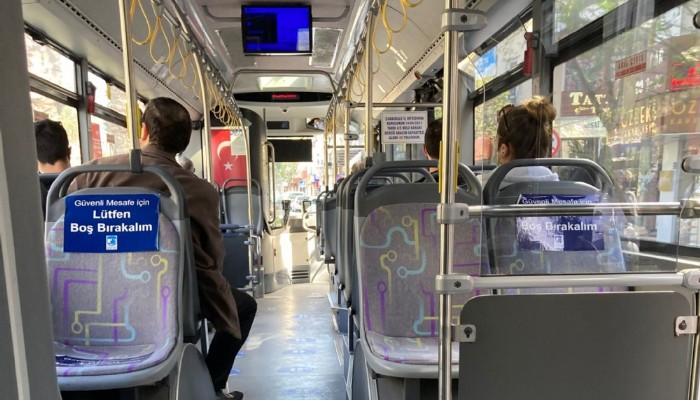 Otobüslerde aynı sefer sayısında farklı yoğunluk dikkat çekiyor