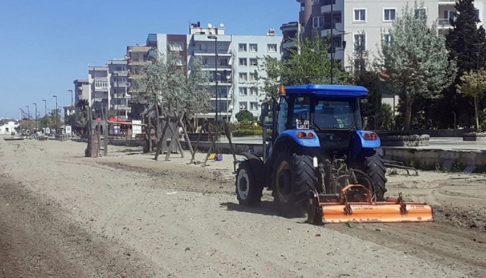 Sahiller rutin olarak temizleniyor