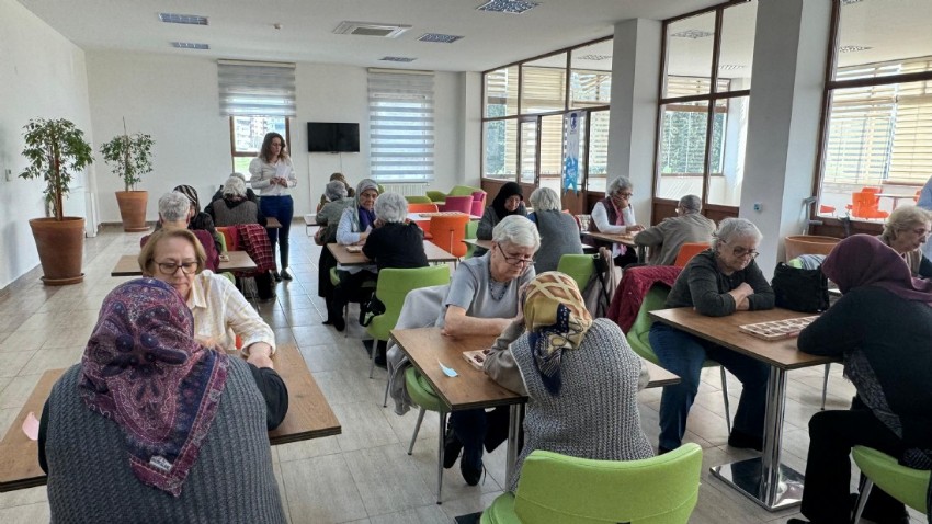 Altın Yıllar Yaşam Merkezi'nde Yaşlılar Haftasında +65 Mangala Turnuvası Büyük İlgi Gördü