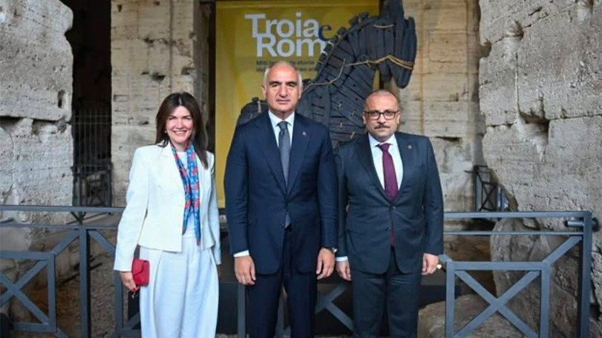 Roma'da Troya rüzgarı