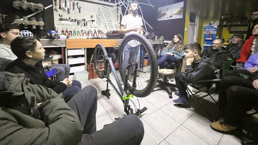 ÇABİP Bisiklet Atölyesi: Bisiklet Severlere Teknik Bilgiler ve Pratik Eğitimler