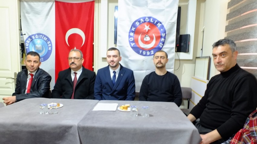 Türk Sağlık-Sen Çanakkale Şubesi’nde Yeni Yönetim Göreve Başladı: “Hizmetkar Olmaya Devam Edeceğiz”