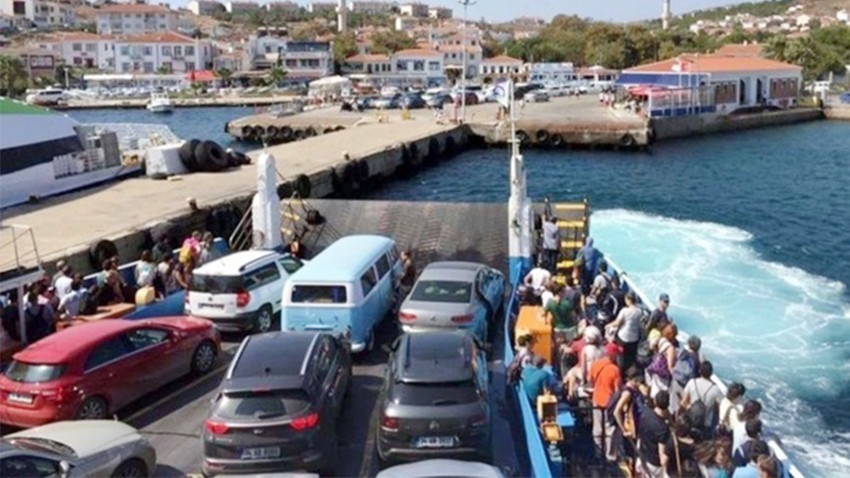 Bozcaada İlçe Merkezi Bugün Araç Trafiğine Kapatılıyor