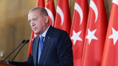 “Bölgemizdeki sıcak çatışmalara, küresel ekonomideki belirsizliklere rağmen ekonomi programımızın meyvelerini birçok alanda topluyoruz”
