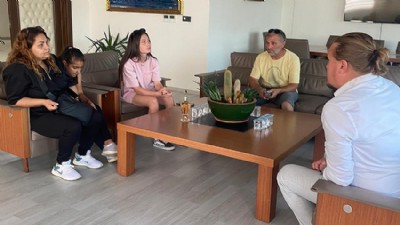 Başkan Öztürk, vatandaşların taleplerini birebir dinliyor