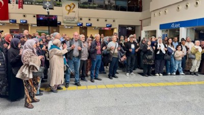 Kutsal Topraklara Giden Kafile Uğurlandı