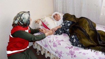  “Toplam 5,3 milyar lira Evde Bakım Yardımı’nı hesaplara yatırdık”