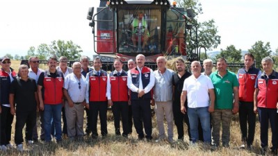 Biga'da “Mera Islah Projesi” Kapsamında Arpa Hasadı Yapıldı