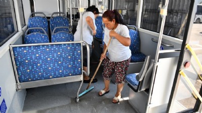Toplu Taşıma Araçları Rutin Olarak Temizleniyor
