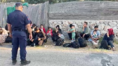 Ayvacık’ta 18 Düzensiz Göçmen Yakalandı