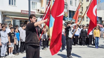 Eceabat'ta 19 Mayıs Coşkusu