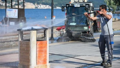 Çanakkale Merkez’de Kapsamlı Temizlik ve İlaçlama Çalışması
