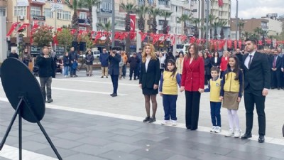 Çanakkale’de 23 Nisan töreni çelenk sunumuyla başladı
